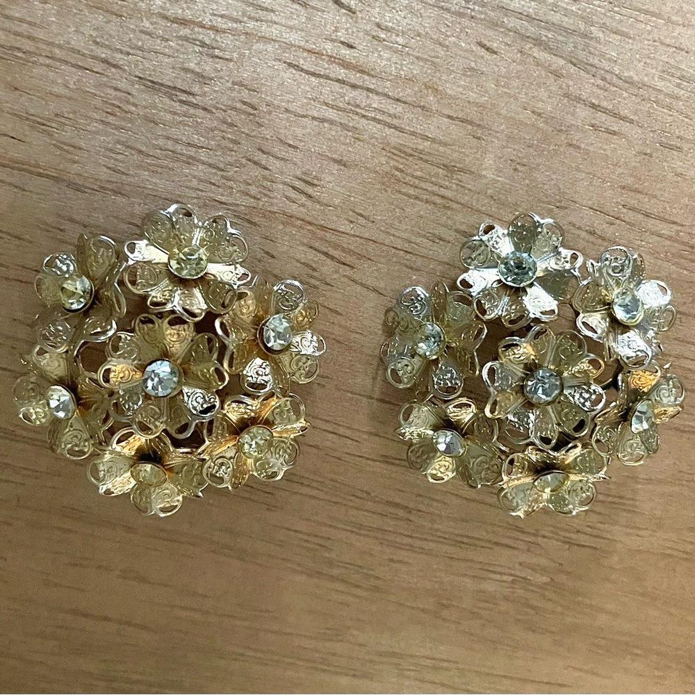 Vintage clip on earrings